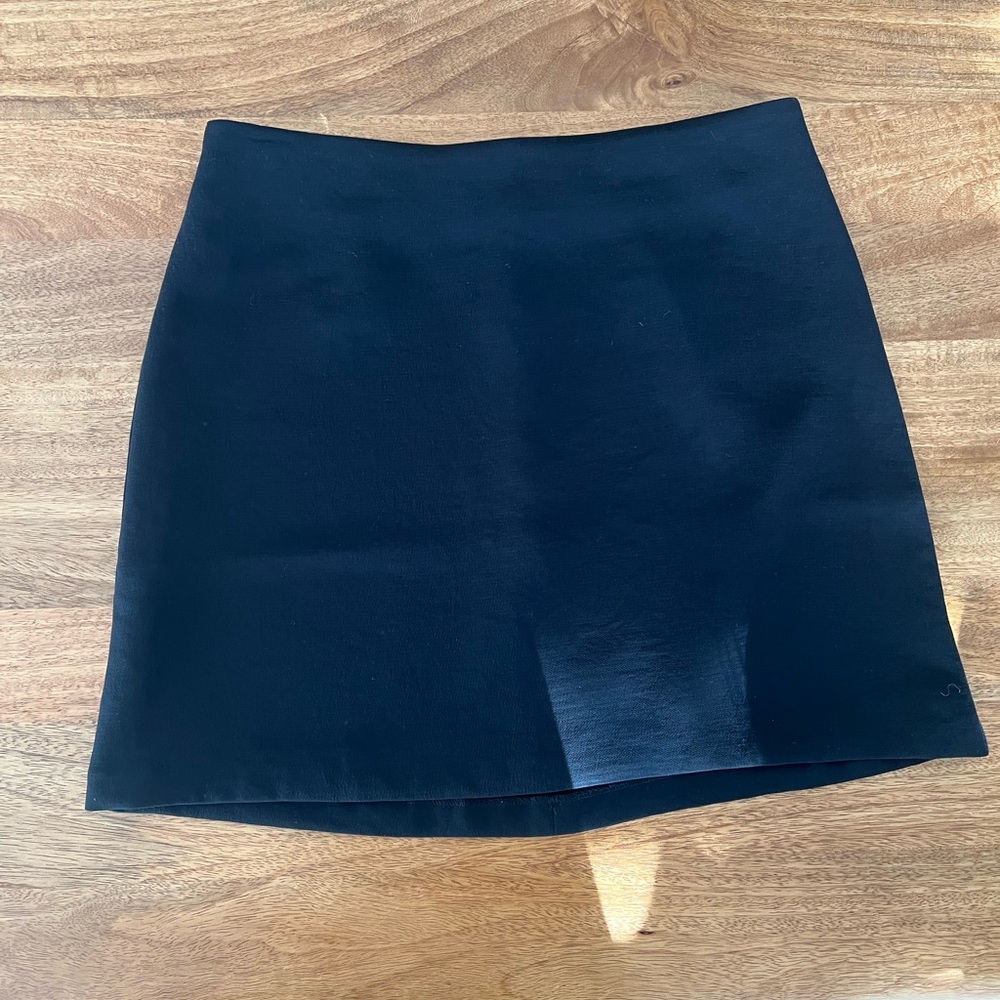 Aritzia black Women's Mini Skirt